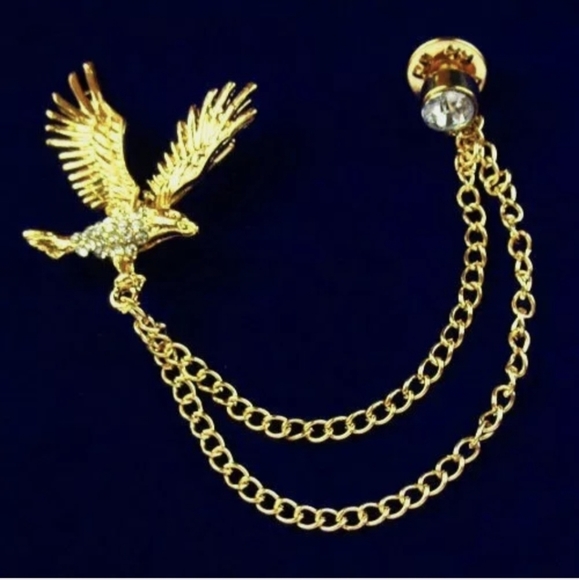 New Pave Crystal Rhinestone Gold Eagle Chaining Pin Brooch. - Picture 1 of 2